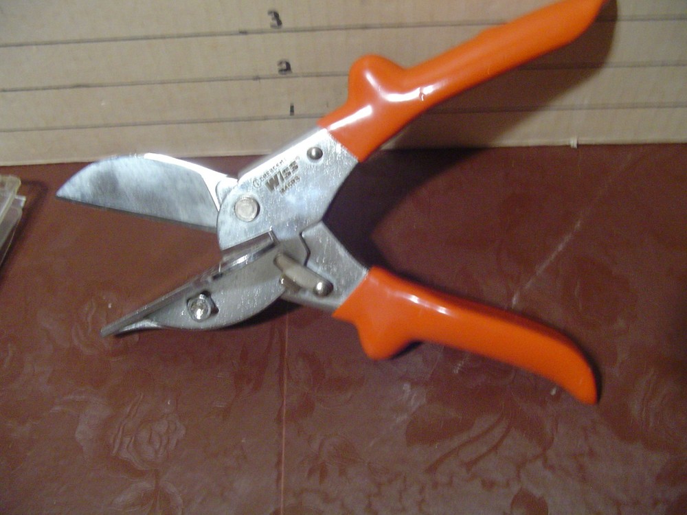 Crescent Wiss 8-1/2 in. Molding Miter Snips