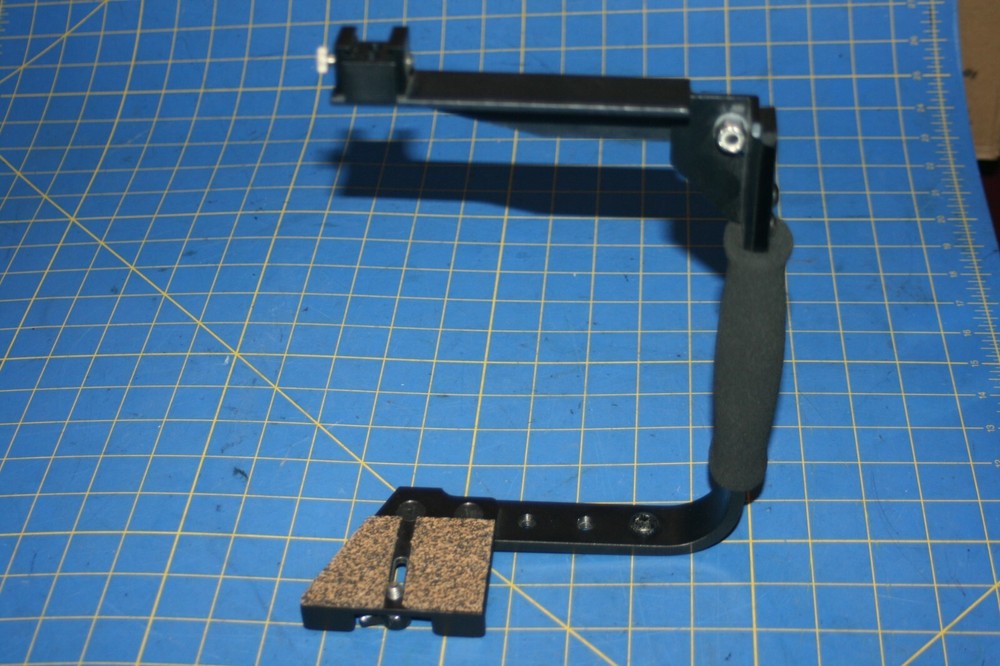 Quick flip Flash Bracket