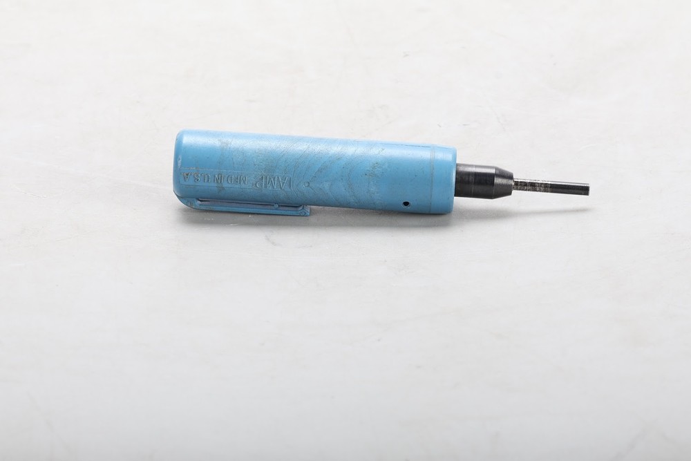 Amp 458994-2 Extraction Tool - Fair Condition