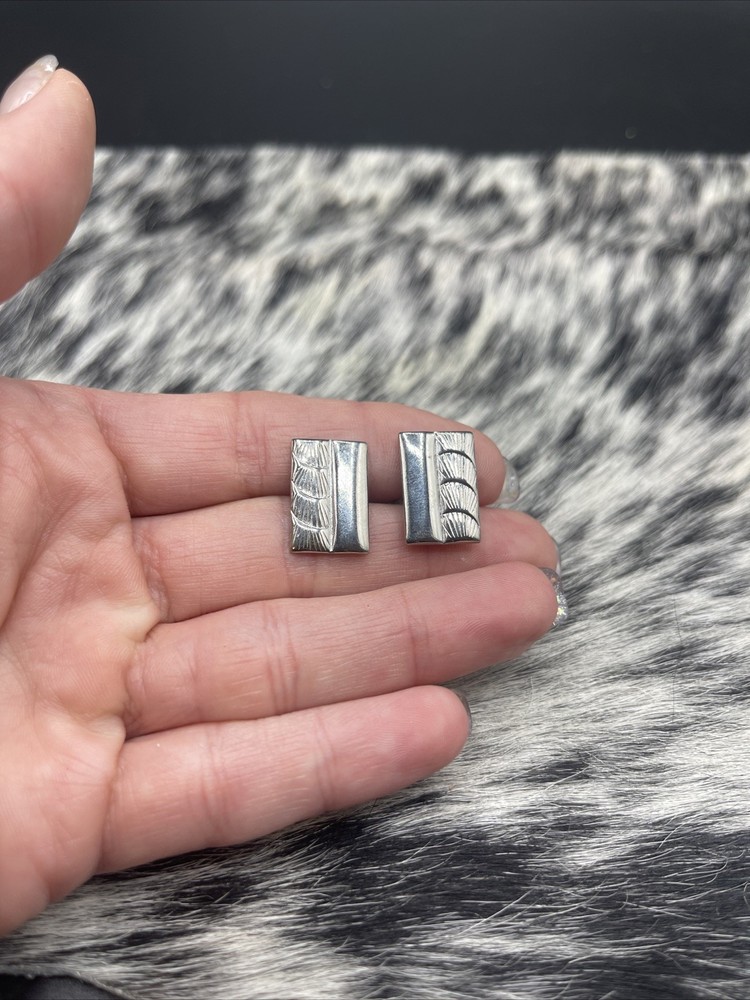 Stunning Silvertone Vintage Cuff Links #Q47
