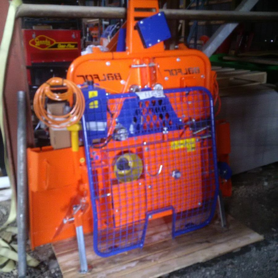 Balfor BF55H tractor logging forestry winch- 5.5 ton hyd.with remote control