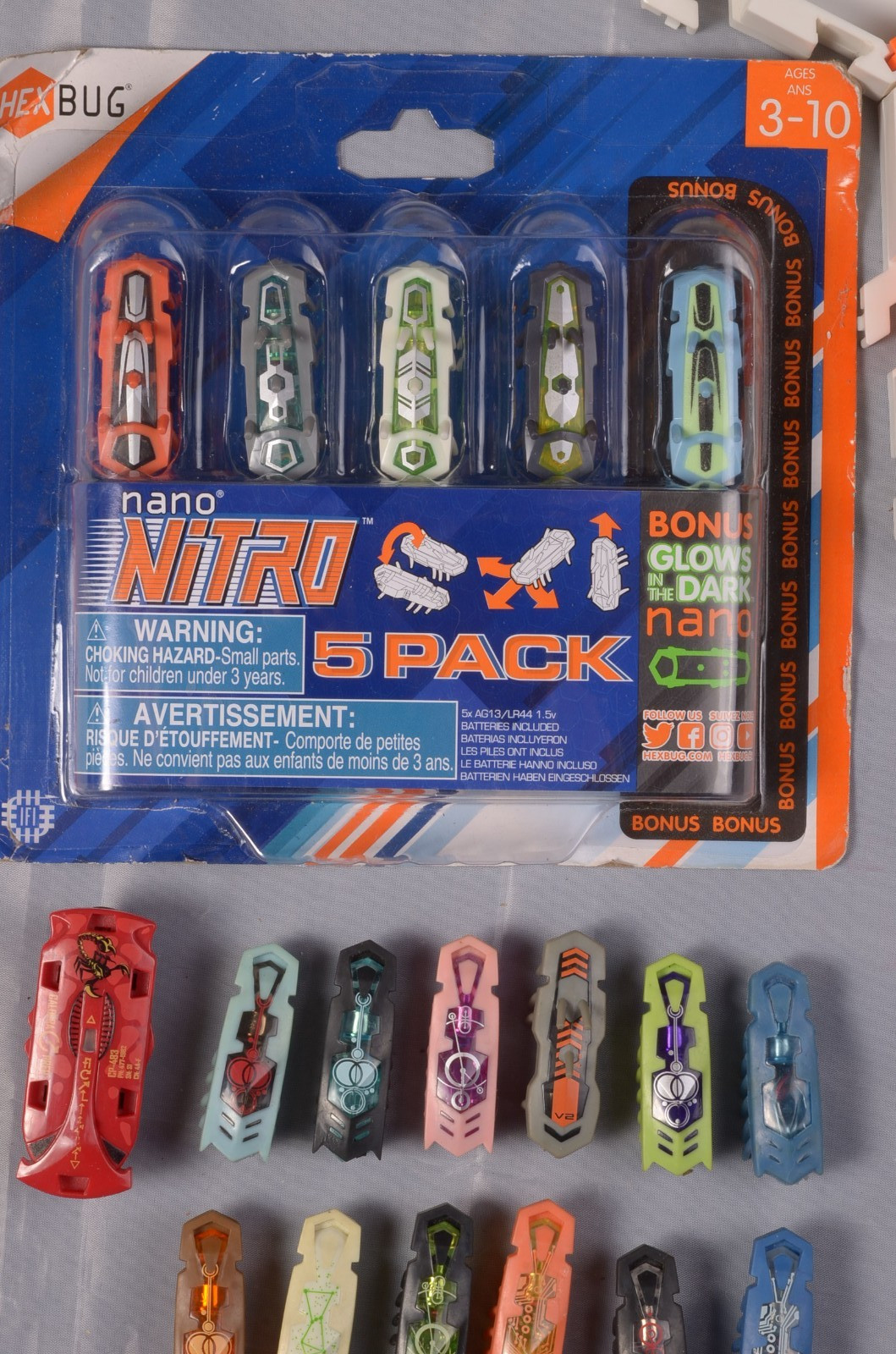 Hexbug Nano Nitro 5-Pack 1 Glow In Dark New + 13 Bugs 4 Remote 8 Platform