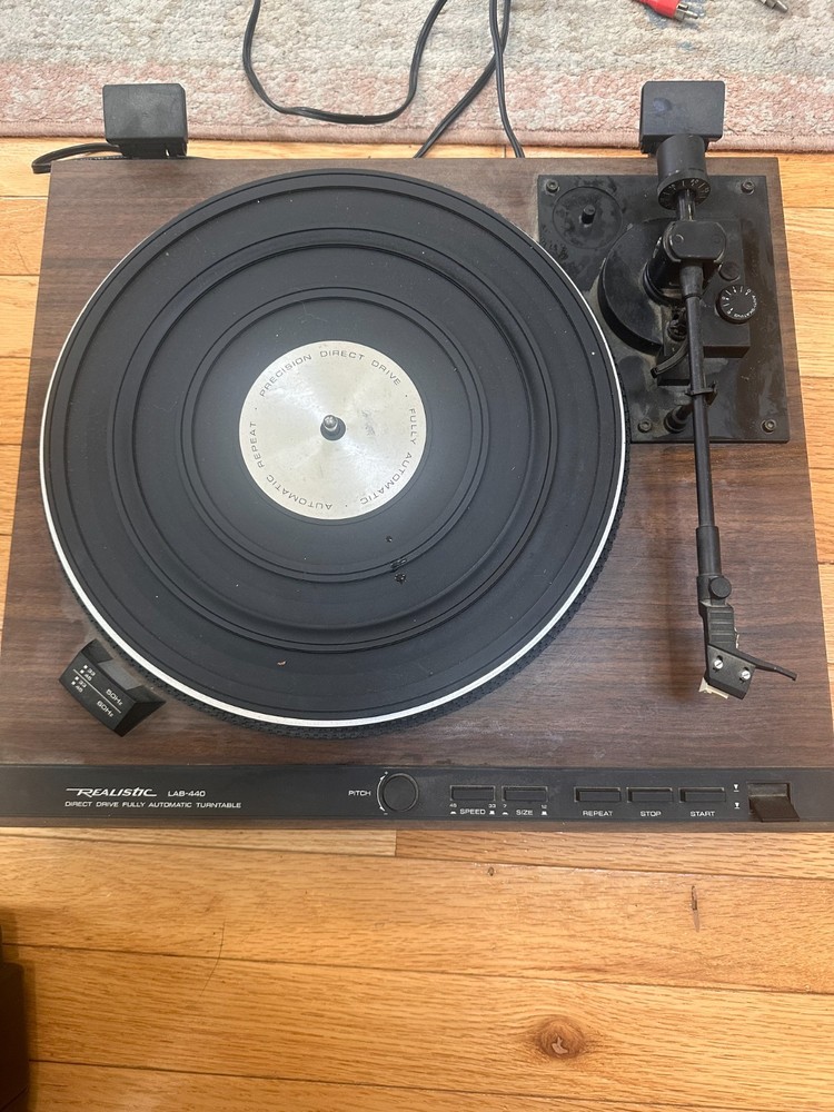 Realistic LAB-440 Direct Drive Automatic Turntable Tested No Cover