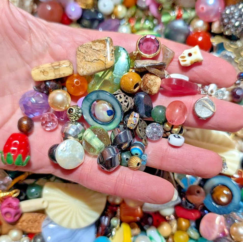 1 lb BEAD SOUP Random Mix Loose Jewelry Upcycled Craft Charms 16 oz 450 g