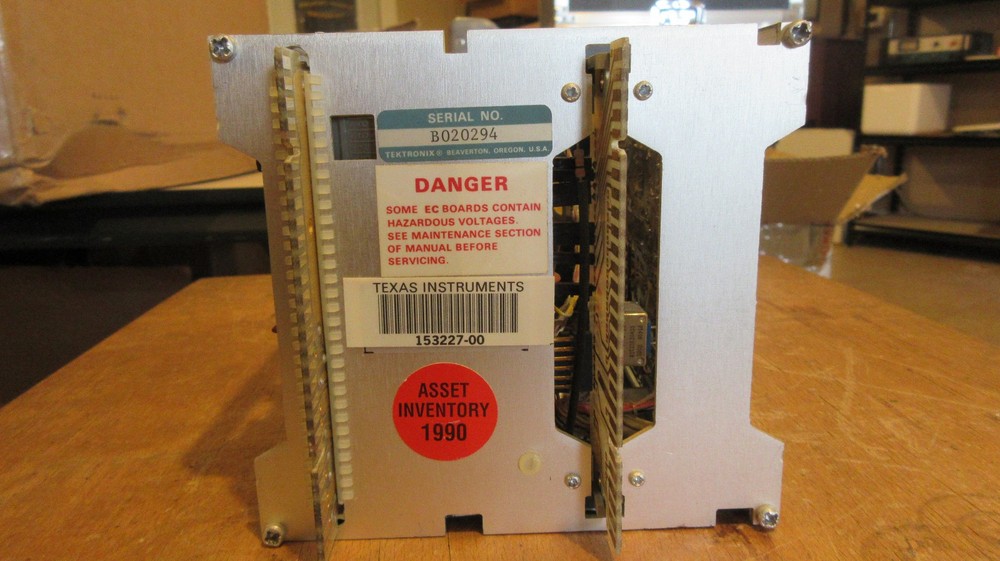 Tektronix FG504 40Mhz function generator. (for parts-non-working)