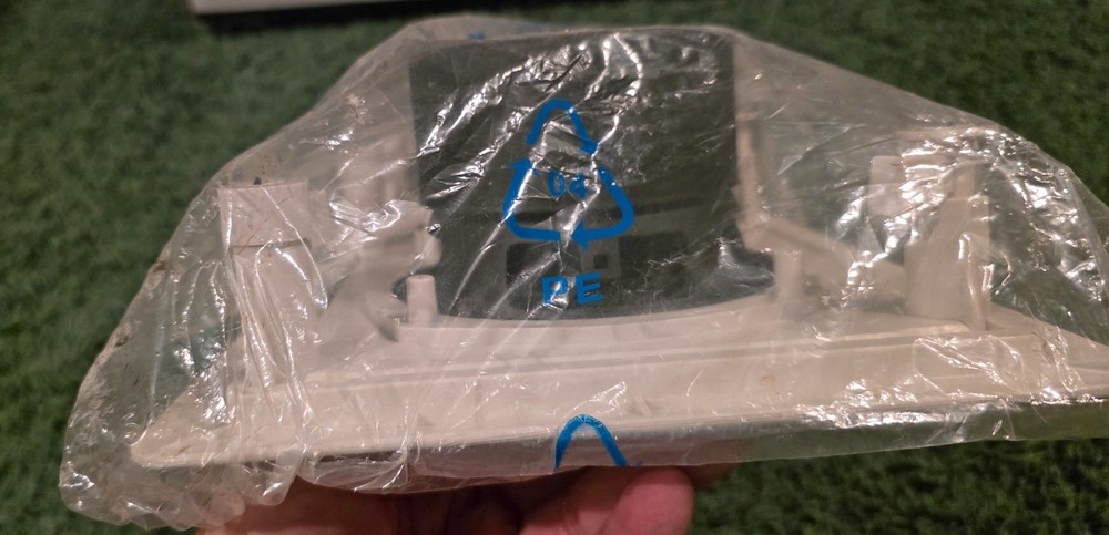 Speco Technologies SP-5CLCC High End Center Channel Speaker, UNUSED