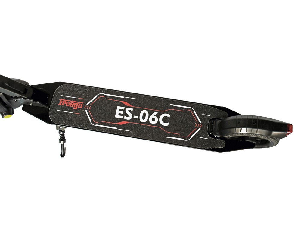 BLACK E-SCOOTER ULTRALIGHT FOLDABLE 250W MOTOR