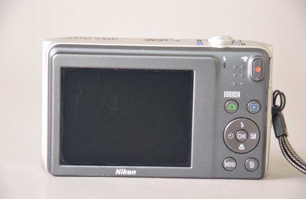 Nikon COOLPIX S3600 20.1MP Digital Camera - Silver