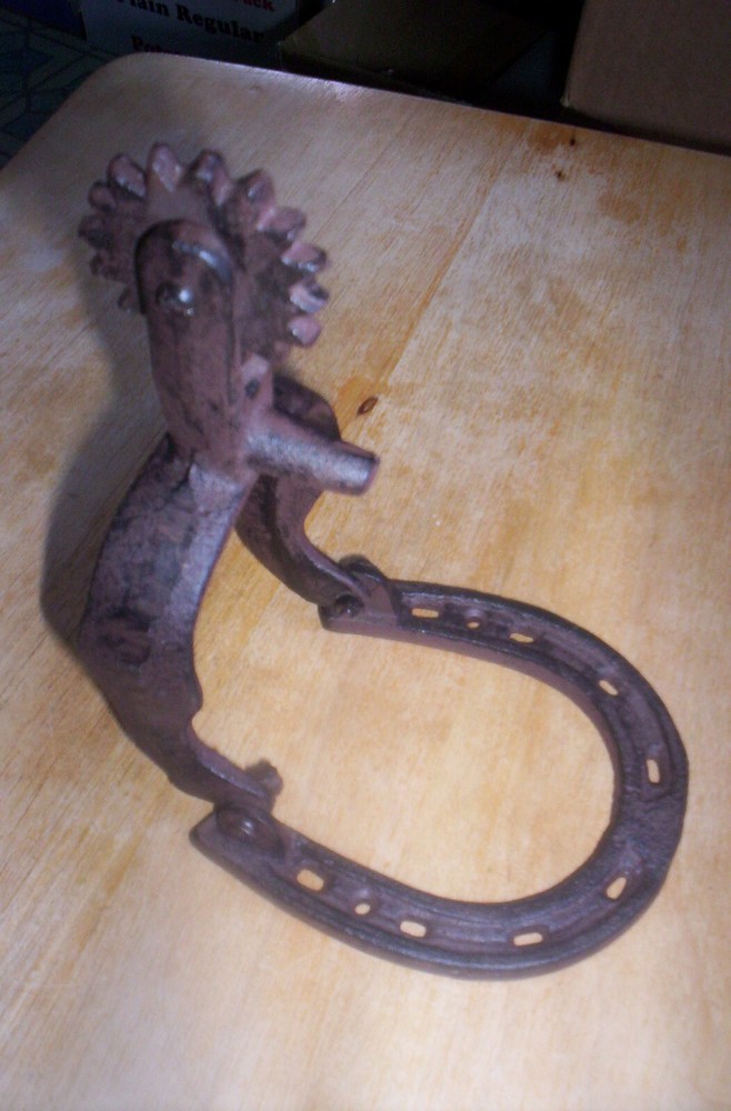Cast Iron Spur & Horseshoe Door Knocker