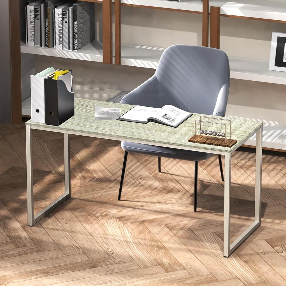 Durable 32-Inch Computer Desk with Ergonomic Design - Ideal for Small Spaces