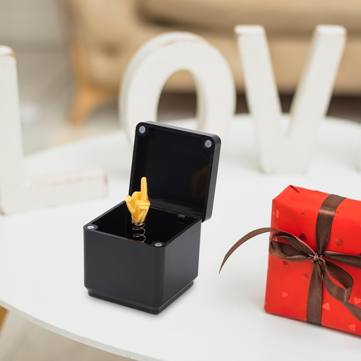 Gag Gift Pop-Up Middle Finger Prank Joke Surprise Box For Christmas Birthday