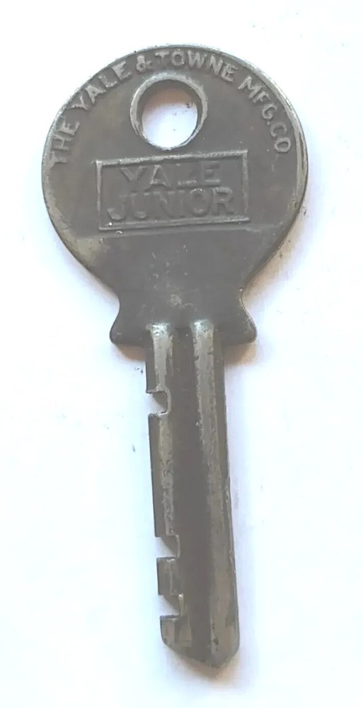 Vintage Key YALE JUNIOR Appx 1-7/8" Replacement Locks Steampunk