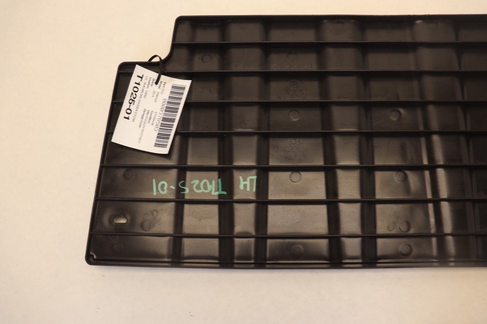 2008-2017 FREIGHTLINER CASCADIA 125 LEFT STORAGE CABINET BIN DIVIDER PANEL OEM