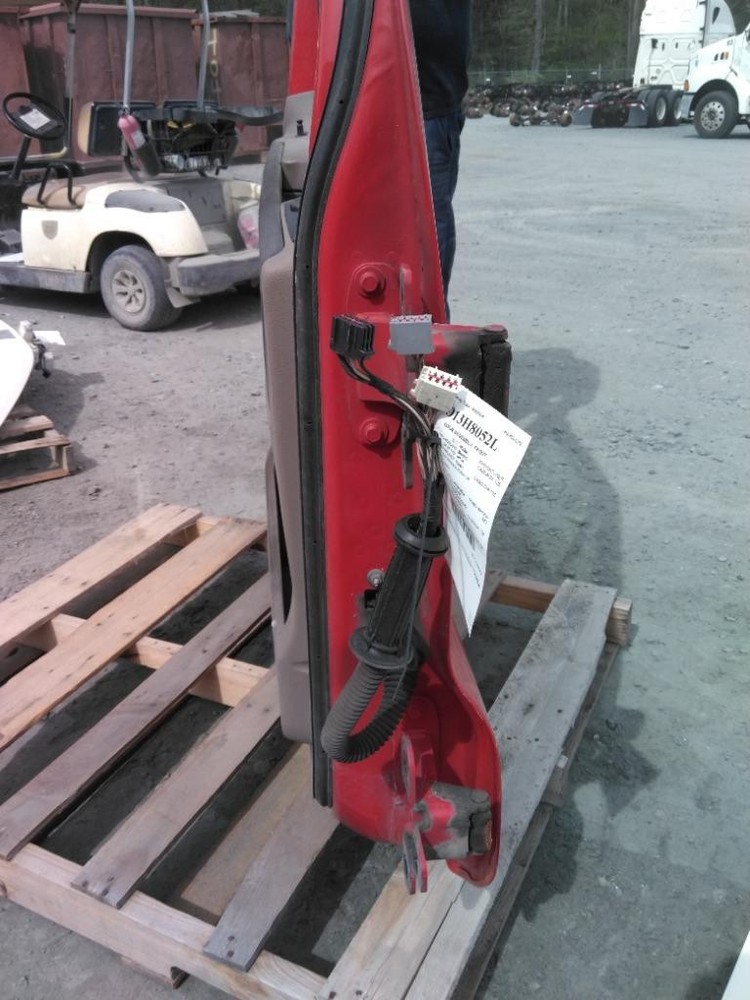 For 2013 FREIGHTLINER CASCADIA 113-125 DOOR ASSEMBLY Left , MD