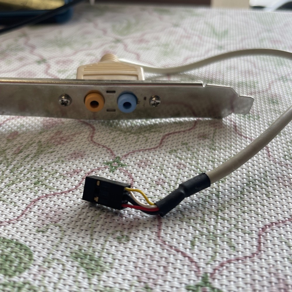 Audio Header Back Bracket Sub Center, Used