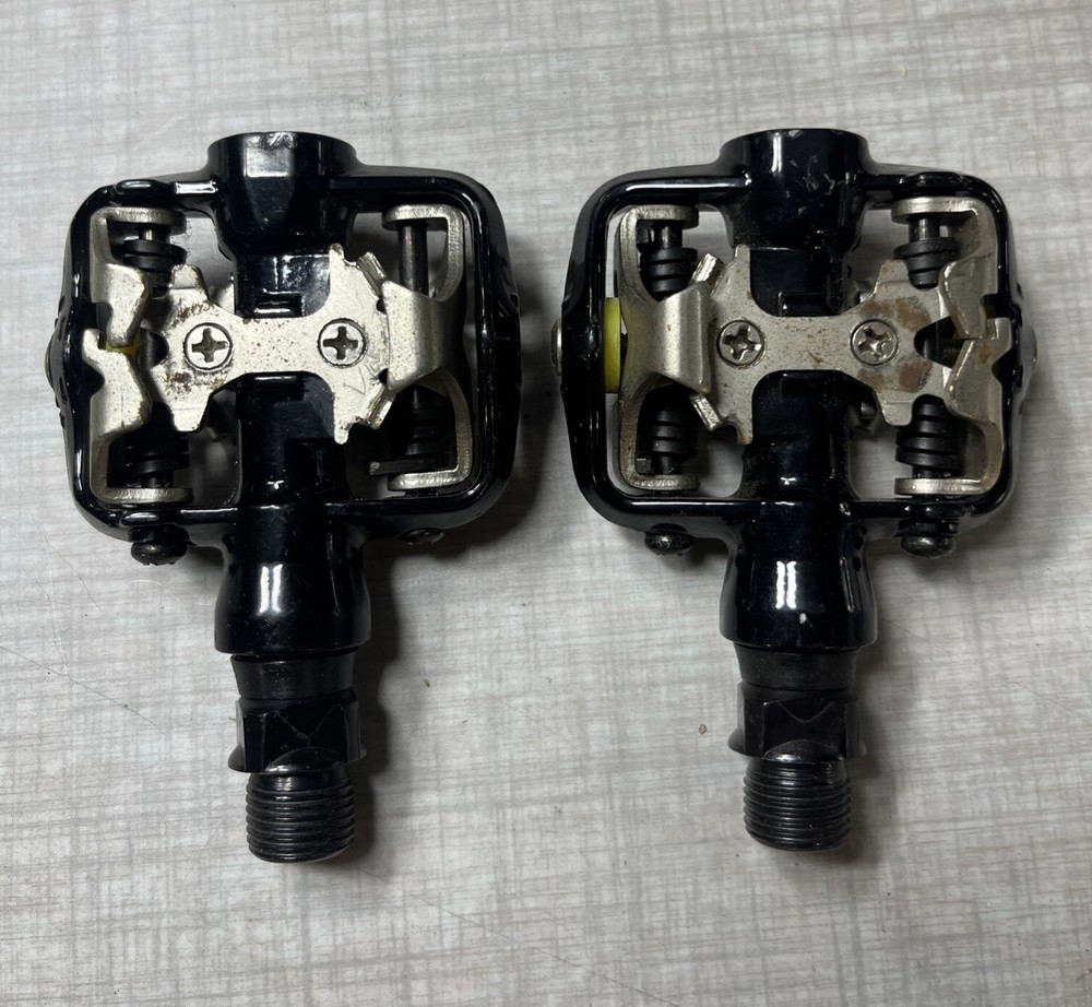 Preowned Double Sided Clipless Pedals
