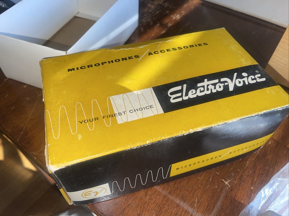 ELECTRO VOICE MODEL 727 Never Used MICROPHONE Nice Condition As Shown