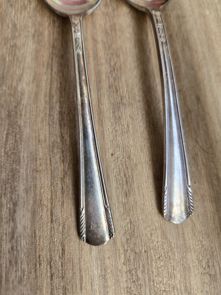 2 Wm Rogers Silverplate Teaspoons