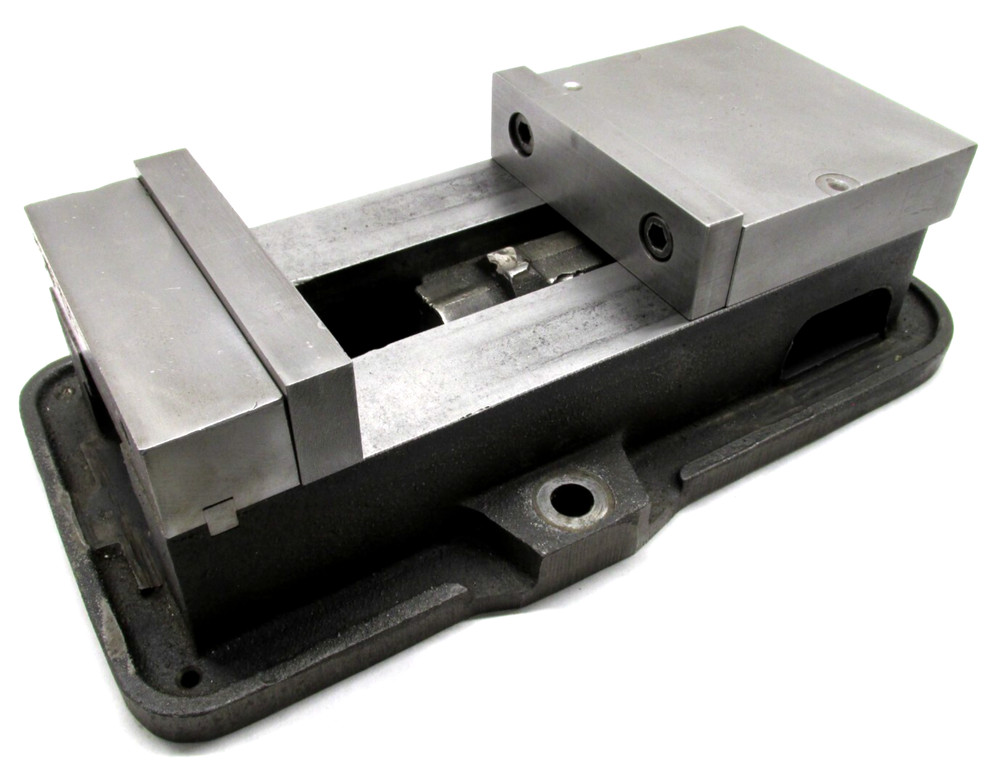 KURT ANGLOCK 6" MILLING MACHINE VISE w/ JAWS - #D60