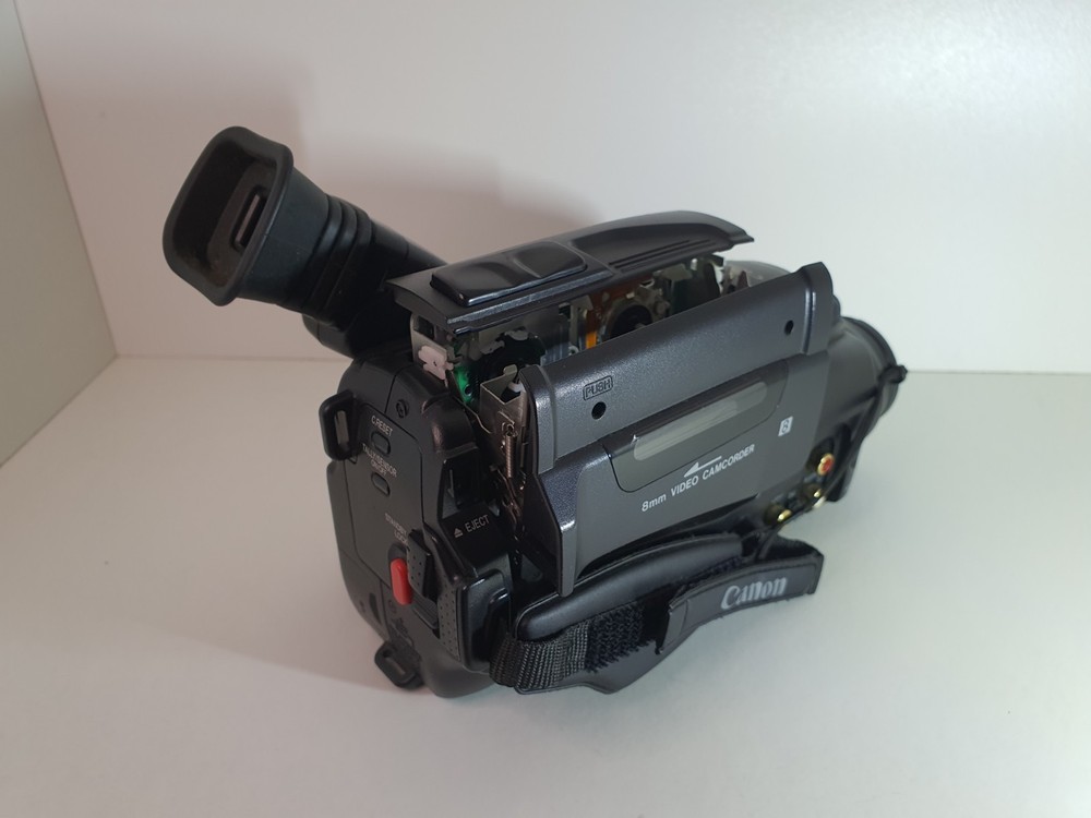 Canon UC3000E Video8 8mm Camcorder - Eject Works - Missing Button - With Charger