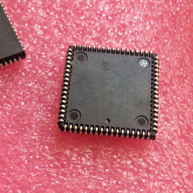 3pc N80C152JC-1 8Bit ROM-less Universal Communications Controller PLCC68