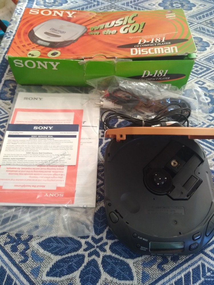 ORANGE RARE . Perfect Condition SONY DISCMAN D-181 CD Player.