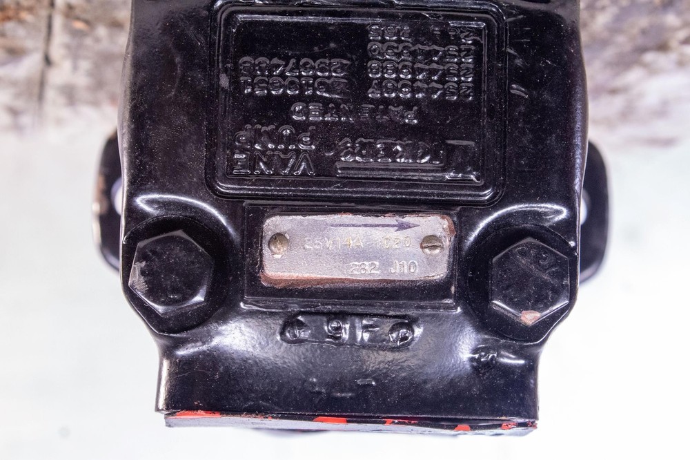 Vickers Vane Pump 25V14A 1020 282 J10