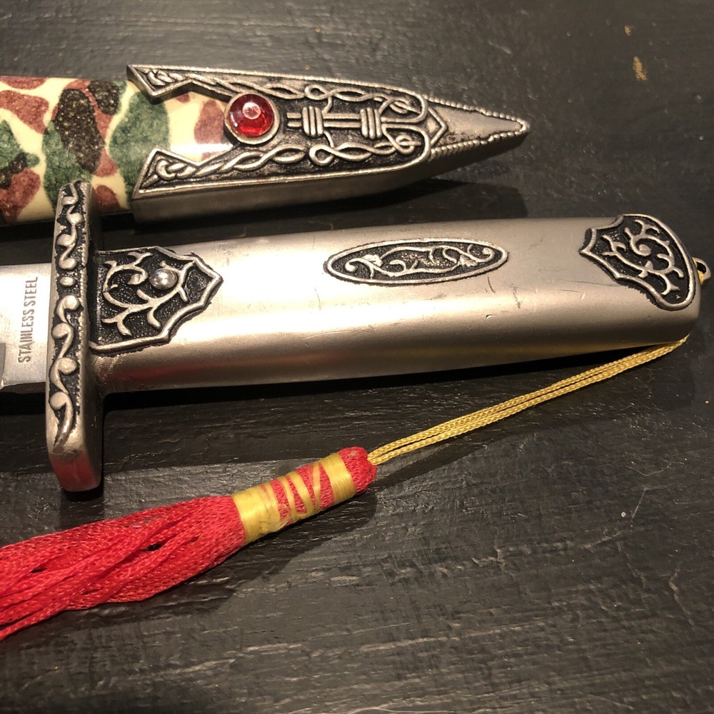 Tibet Dagger