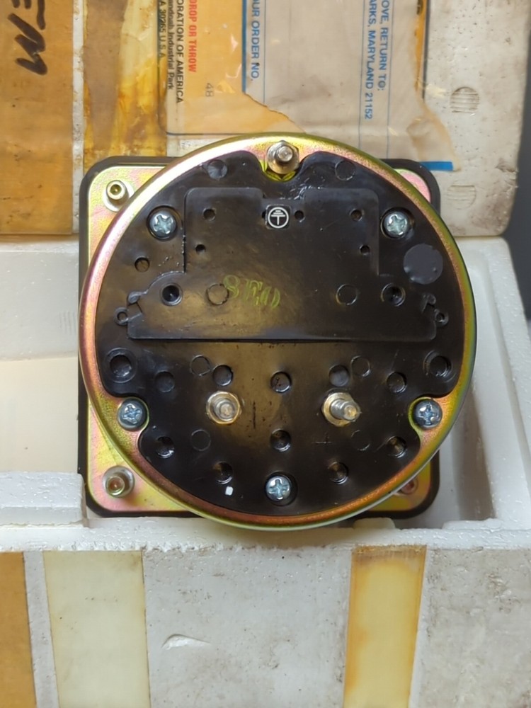 ELI INTRUMENTS,YEW: AB-40,RANGE: 0-5AAC SCALE: 0-3KAAC PANEL METER NOS