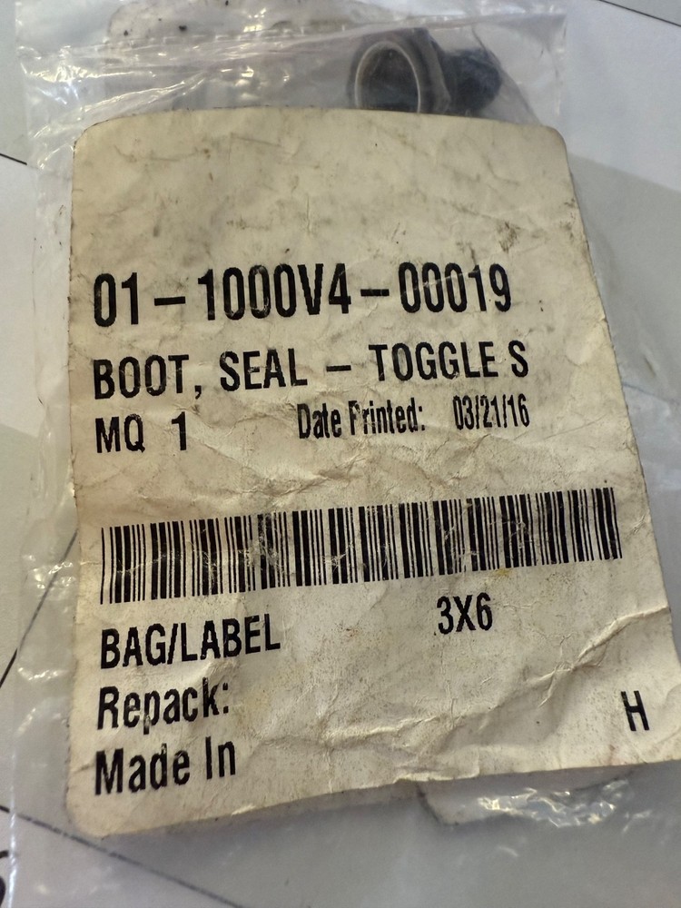 Baxter Oven Toggle Switch Boot 01-1000V4-00019