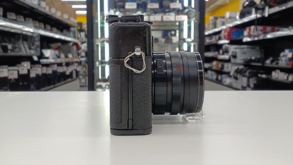 YASHICA ELECTRO35GT camera