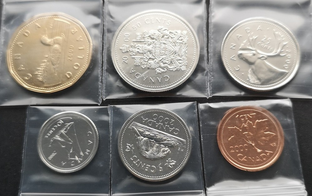 *** CANADA  2000  UNCIRCULATED   COINS  SET *** GOOD  DEAL ***