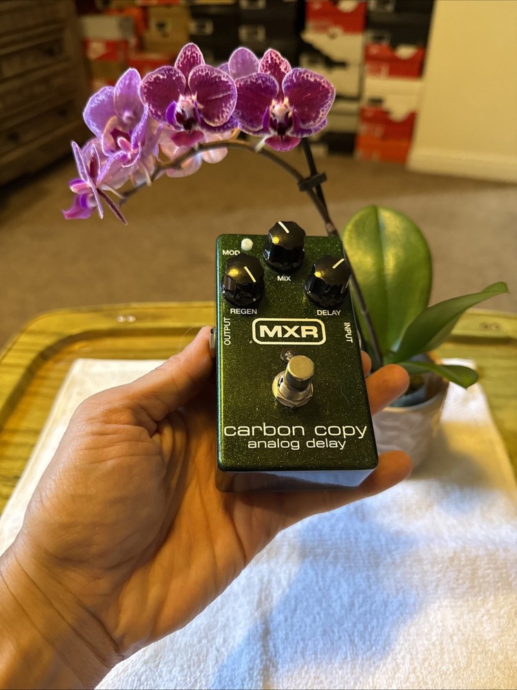 MXR Carbon Copy Delay Guitar Effect Pedal PRISTINE Shape Works Perfect