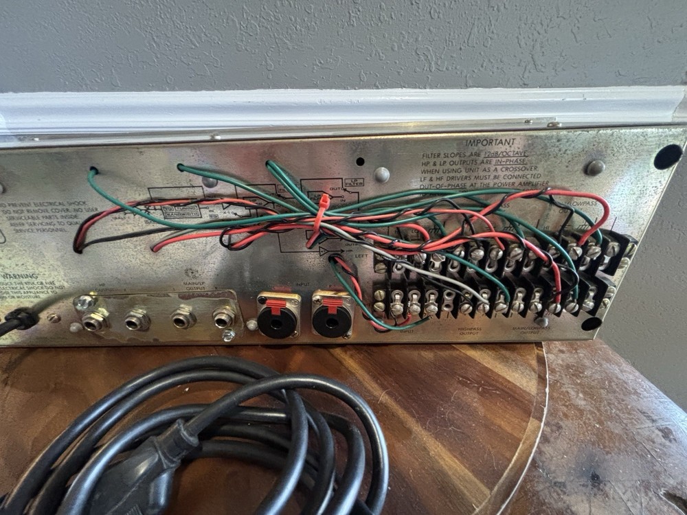 Orban 674A Vintage Stereo Parametric Equalizer – Pro Audio Rack EQ 8 Band