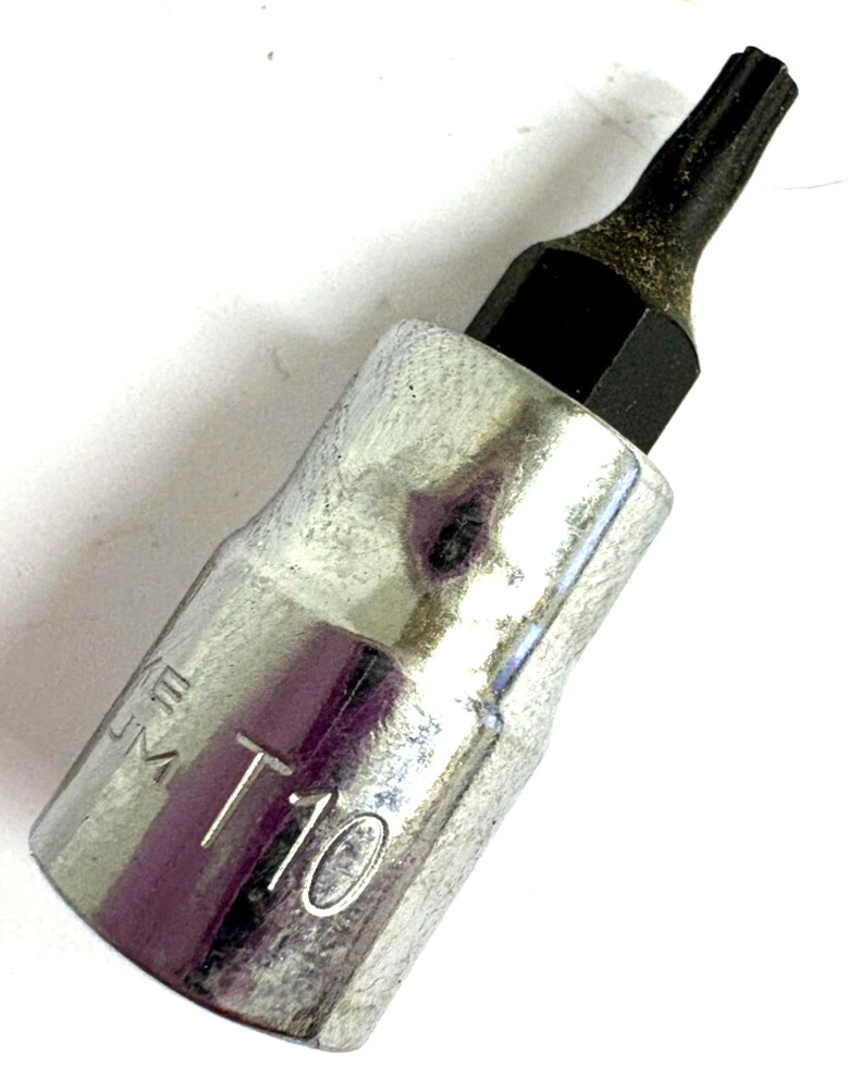 1/4" DRIVE SD-10 STAR BIT SOCKET MIT 1335