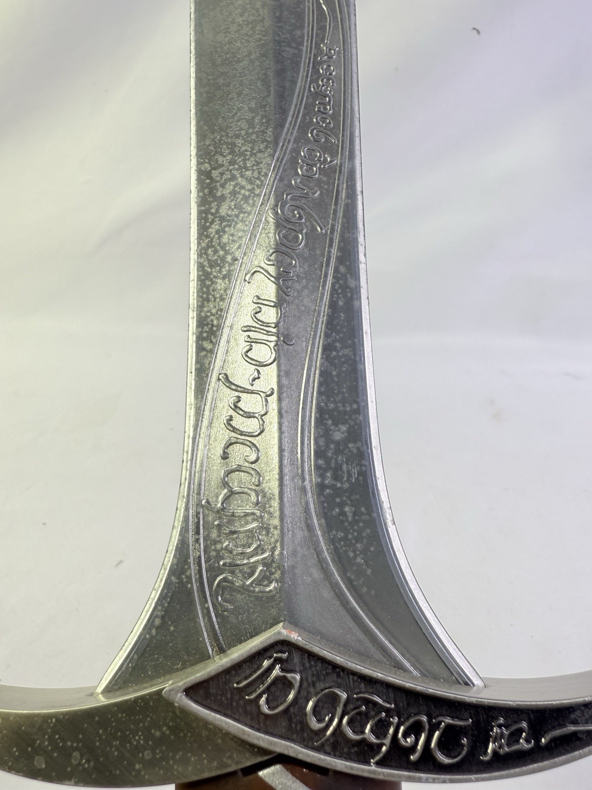 Lord Of The Rings Masters Replica FX Glow Sting Sword Hobbit Frodo Lights Sounds