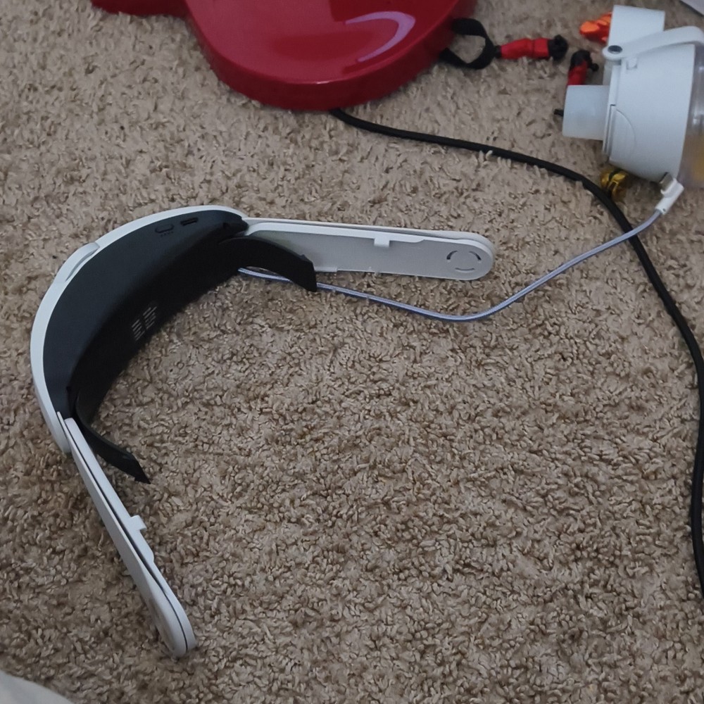 White Black Standalone VR Headset with Circular Design Accent