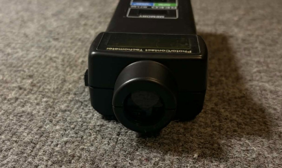 Reed Instruments R7140 Combination Contact Tachometer Black