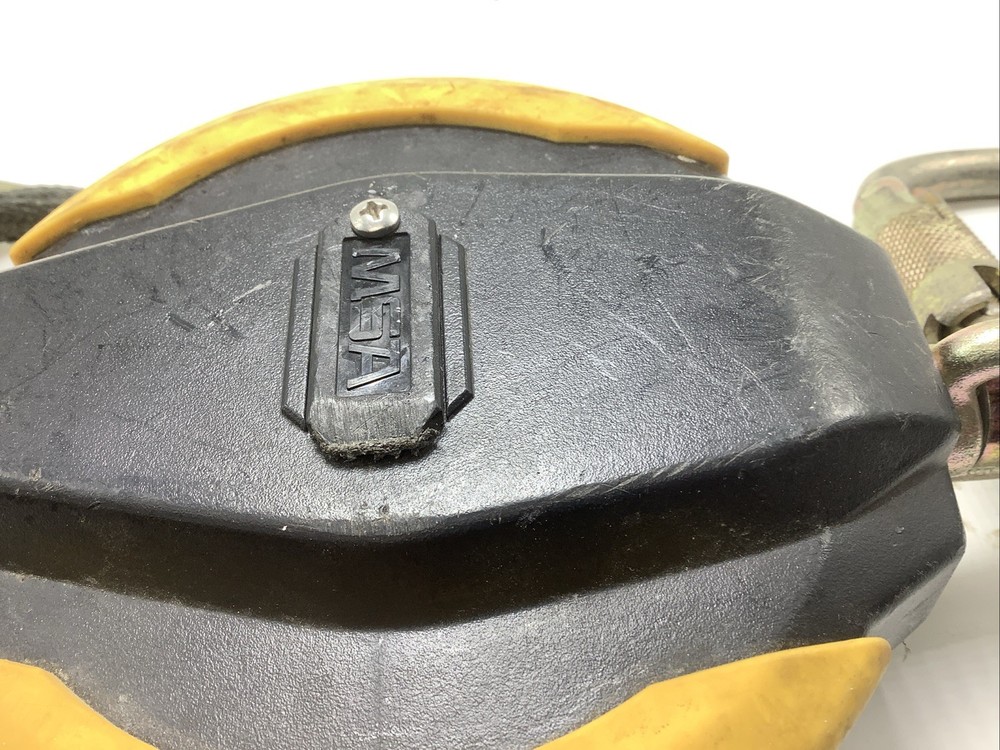 Msa Workman Pfl Retractable Lanyard 10ft Pre-owned