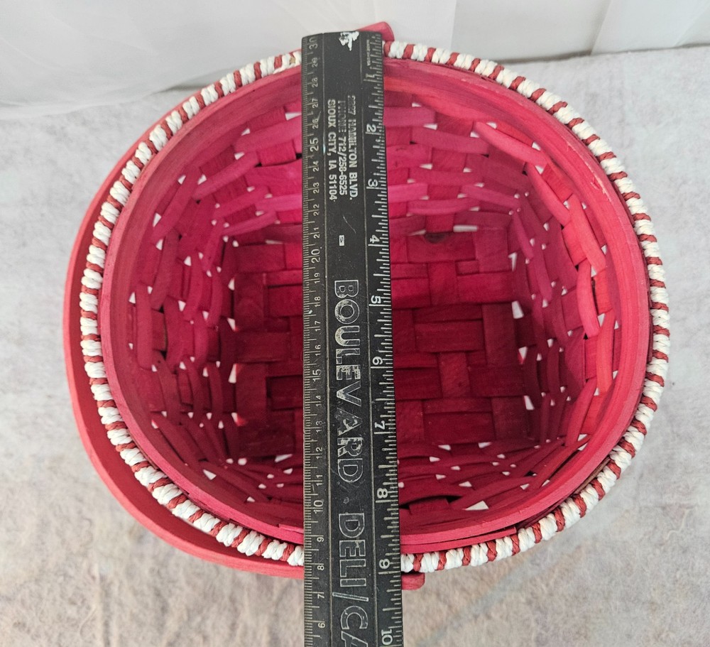 SANTA CLAUS Wicker Basket