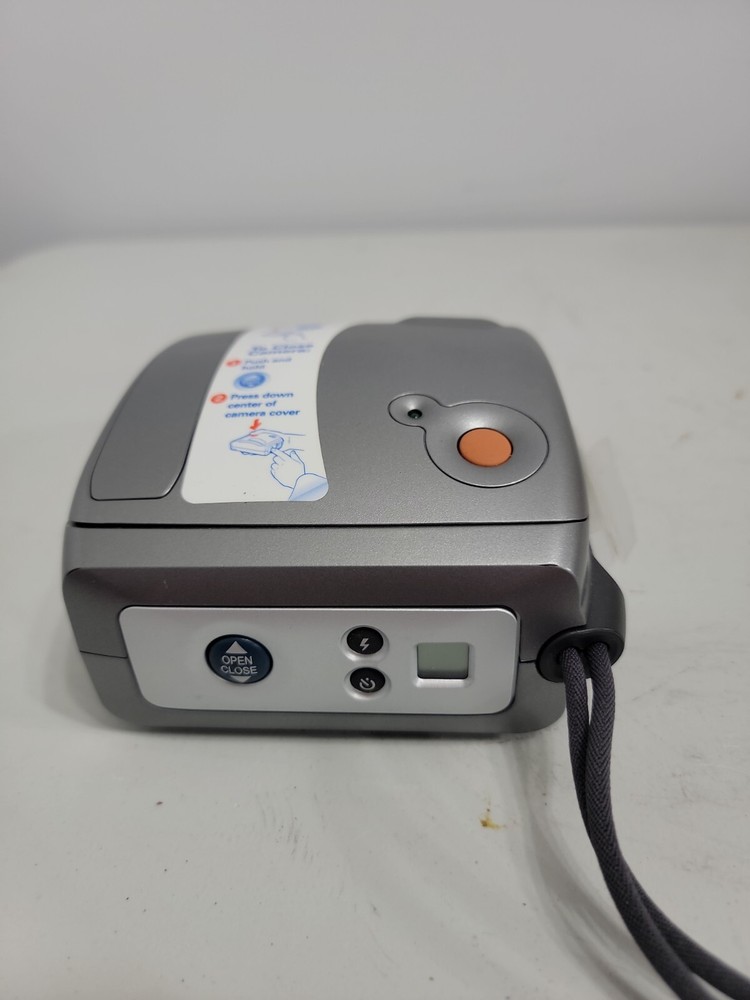 Polaroid One 600 Instant Film Camera Untested