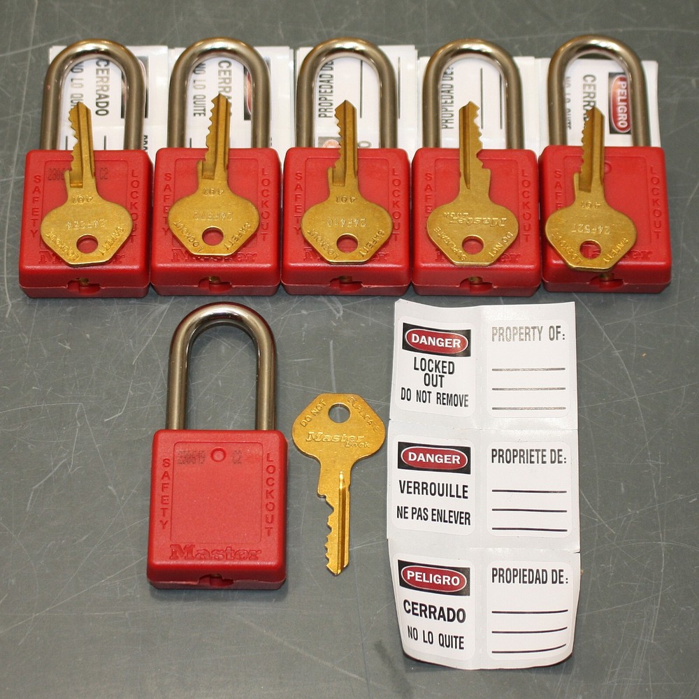 DAMAGED - Master Lock Filled Electrical Lockout Station S1850E410, Keyed Padlock