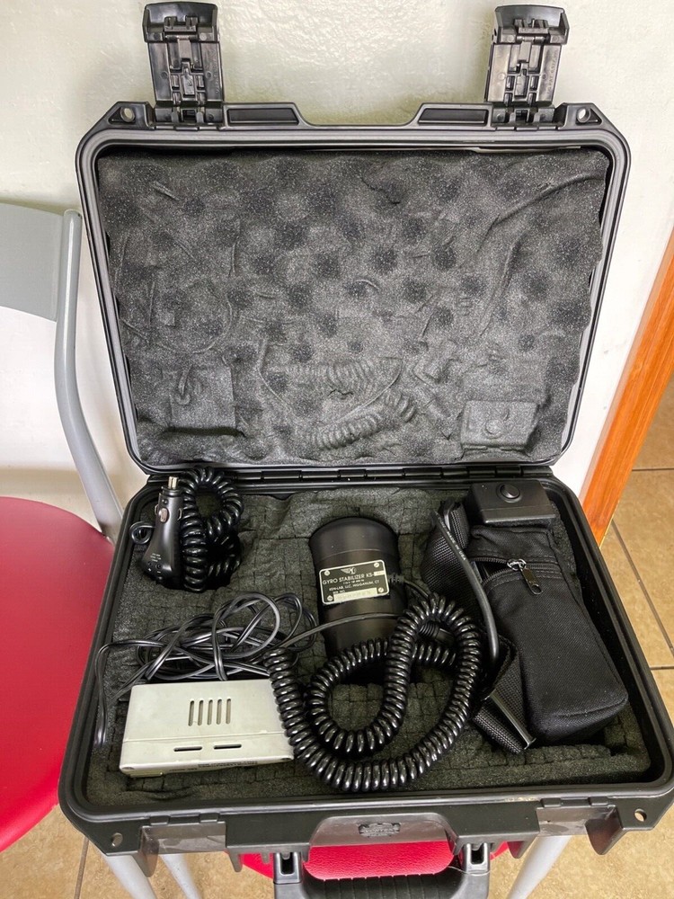 Kenyon KS-8 Gyro Stabilizer Package with case included. 