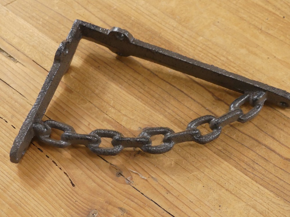2 CAST IRON BRACKETS CHAIN MAN CAVE BRACES SHELF CORBELS NAUTICAL DECOR RUSTIC