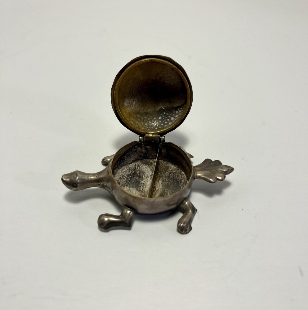 Antique Silver Plated Miniature Candy Hinged Turtle Snuff Pill Box Trinket