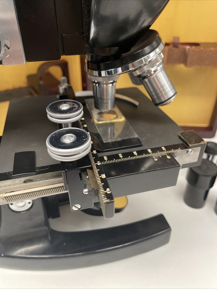 Microscope Bausch & Lomb Model Binocular Compound + case Slides Lab Equipment