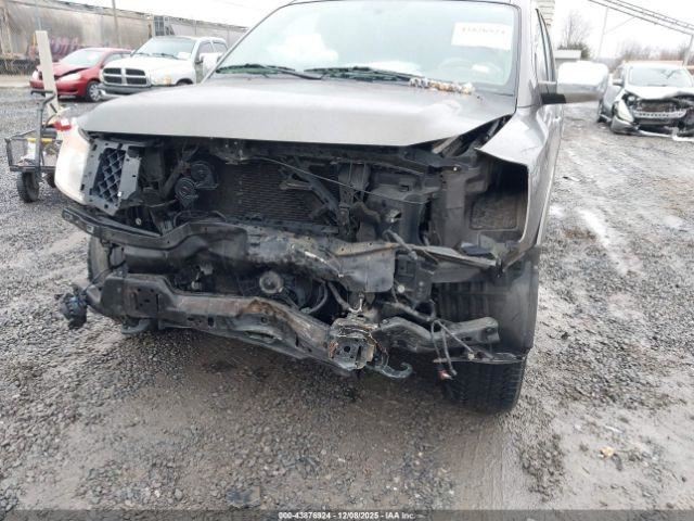 ARMADA 2015 Glove Box 4946742