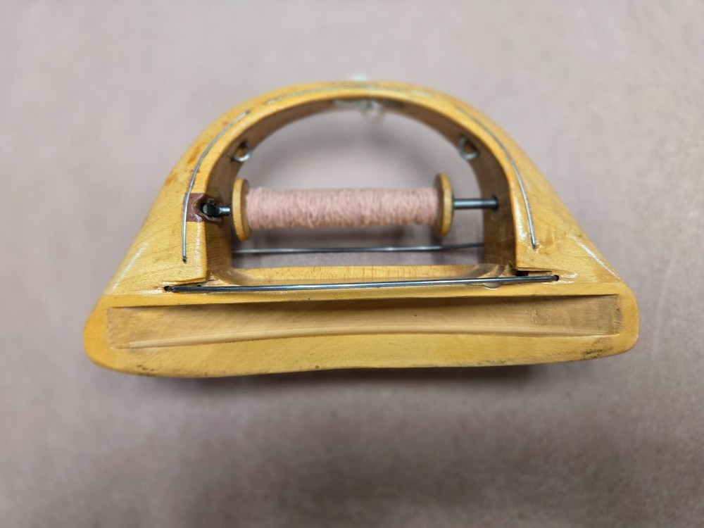 Vintage Sewing Weaving Wooden Loom Thread Shuttle Bobbin