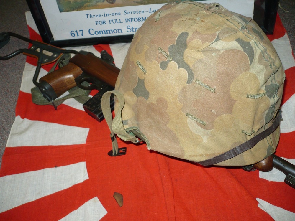 WW2 US Original Marine Corp Helmet
