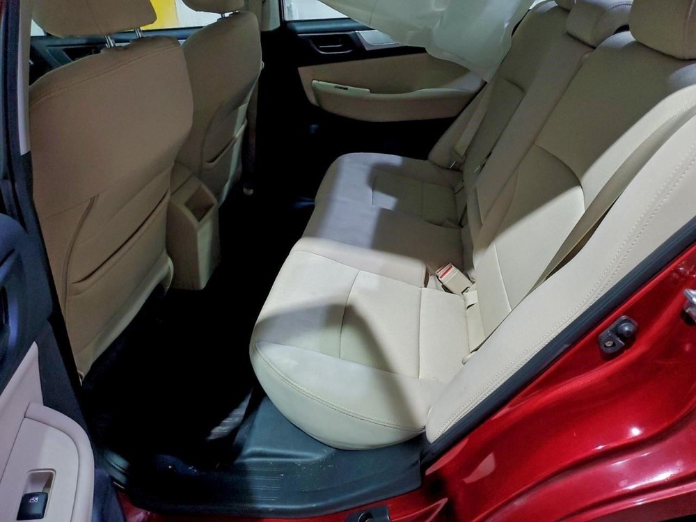 LEGACY 2018 Glove Box 2074503